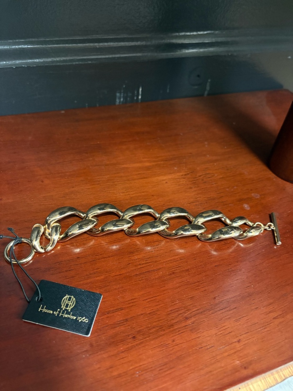 House of Harlow 1960 Shiny Large Gold Link Bracelet